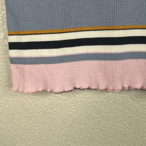 Dorothy Perkins Casual Ribbed Striped Lettuce Hem Short Sleeve Top Size 16 - Picture 3 of 6